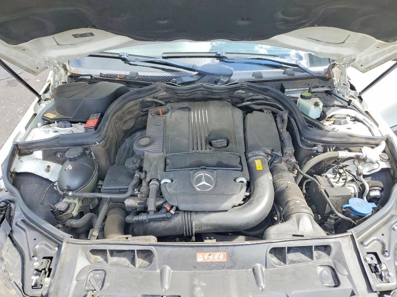 2013 Mercedes-benz C მანქანა იყიდება აუქციონზე, vin: WDDGF4HB9DR249172, აუქციონის ნომერი: 56810826