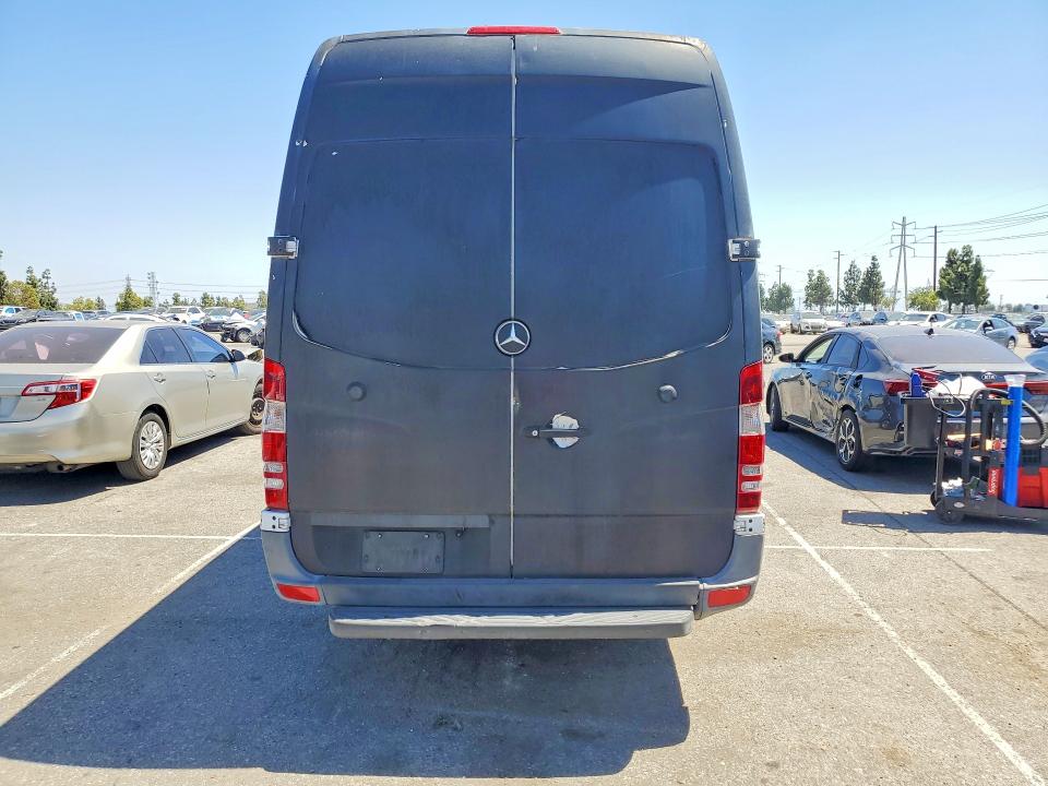 57001666 :رقم المزاد ، WD3PE8CDXGP317342 vin ، 2016 Mercedes Benz Sprinter مزاد بيع