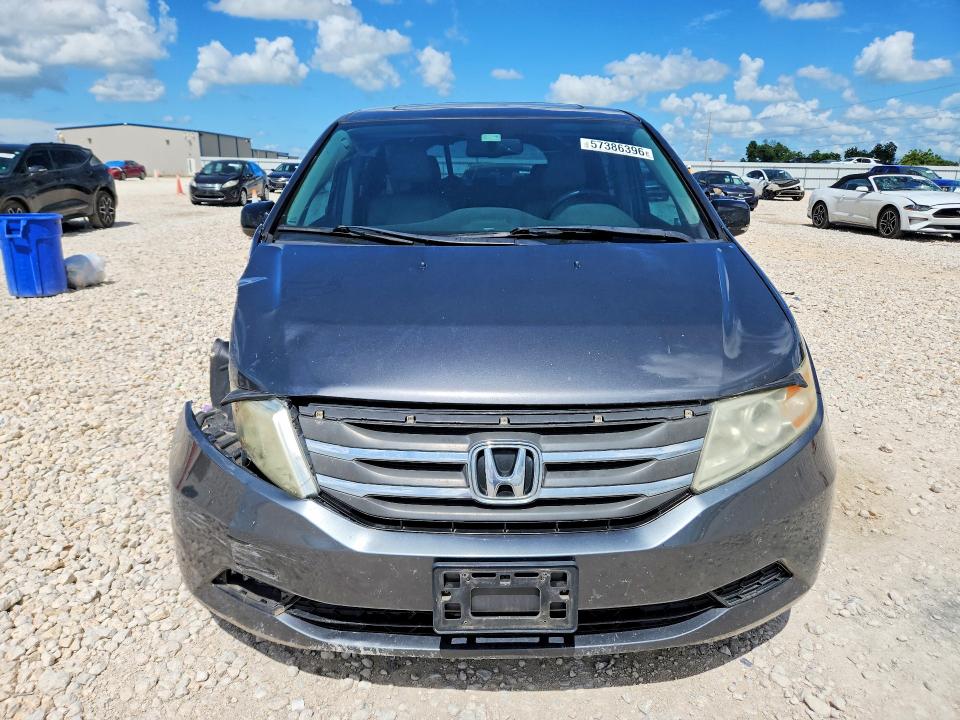 57386396 :رقم المزاد ، 5FNRL5H61DB023055 vin ، 2013 Honda Odyssey مزاد بيع
