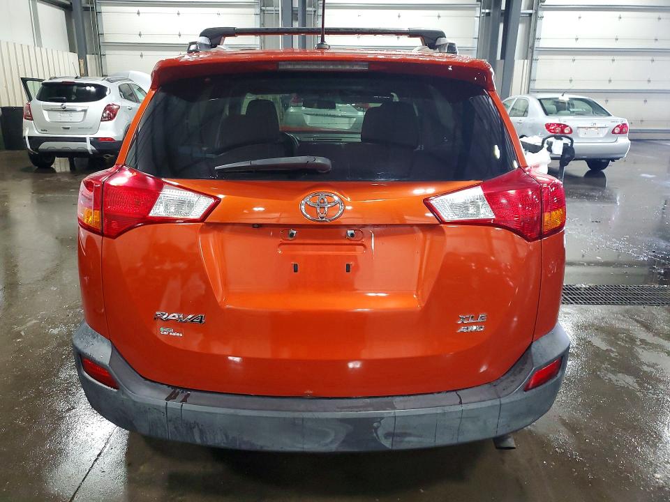 2015 Toyota Rav4 მანქანა იყიდება აუქციონზე, vin: 2T3RFREV5FW302757, აუქციონის ნომერი: 56961546
