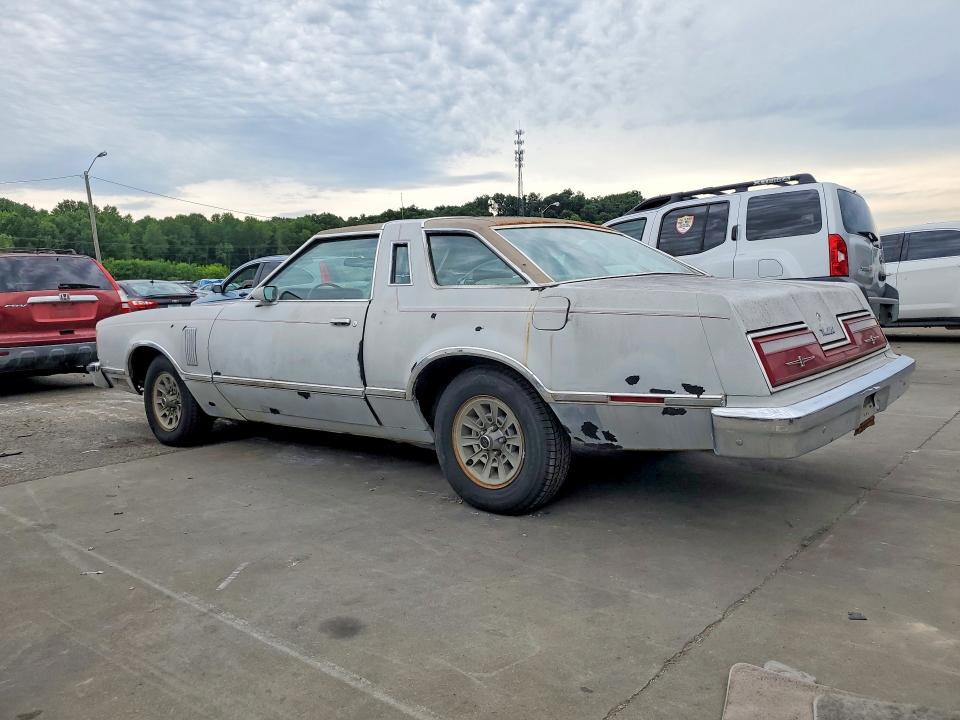 57668046 :رقم المزاد ، 7G87F252558 vin ، 1977 Ford Thunderbird مزاد بيع