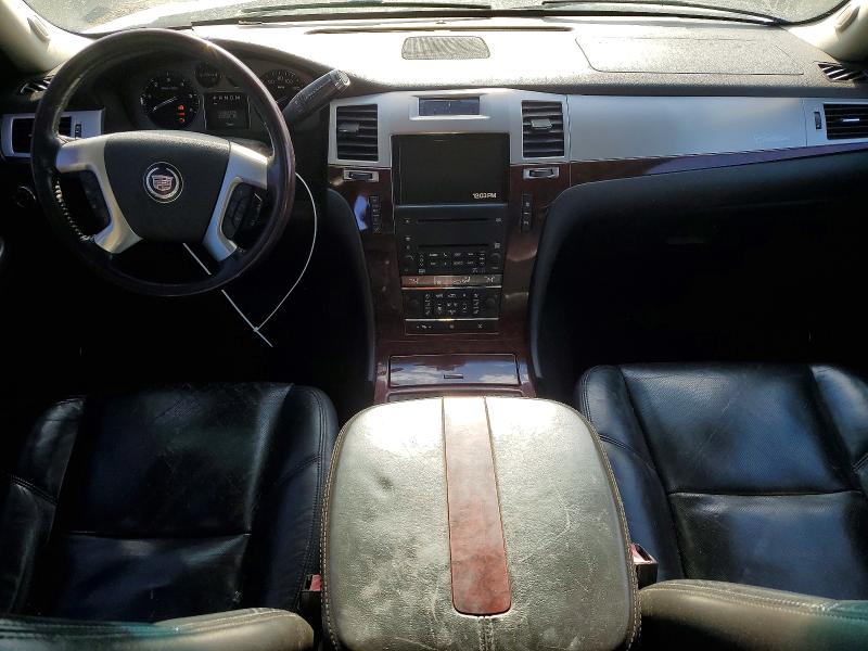 2008 Cadillac Escalade მანქანა იყიდება აუქციონზე, vin: 1GYFK66858R120558, აუქციონის ნომერი: 58641426
