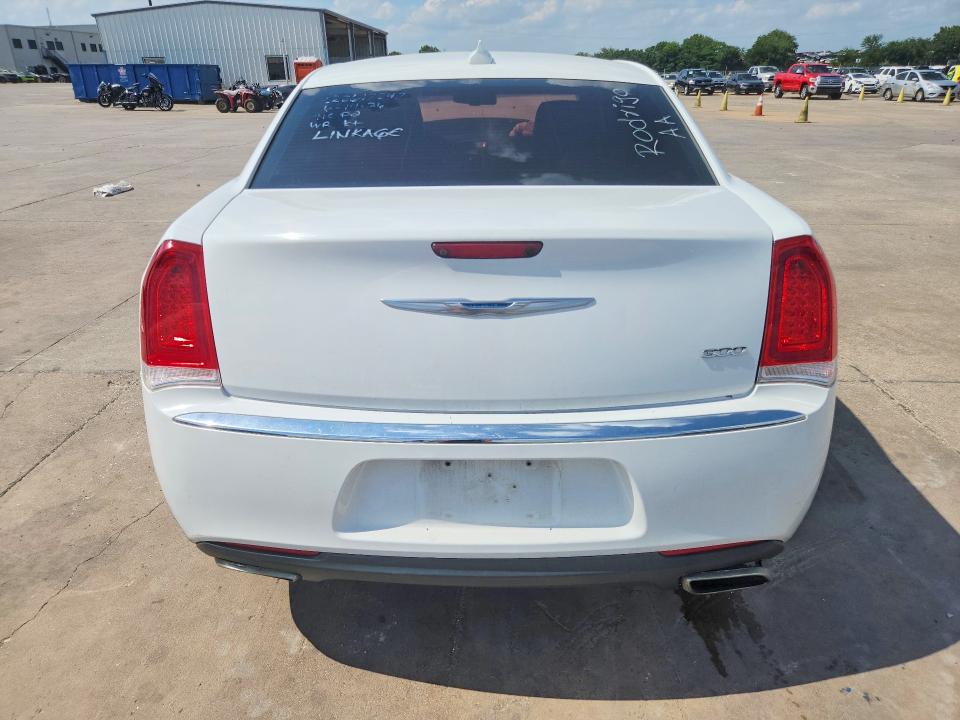 Продаж на аукціоні авто 2018 Chrysler 300, vin: 2C3CCAEG3JH194024, номер лоту: 57922216
