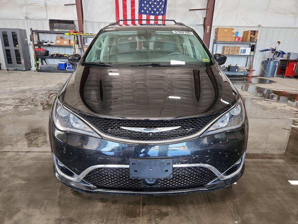 2020 Chrysler Pacifica მანქანა იყიდება აუქციონზე, vin: 2C4RC1EGXLR138116, აუქციონის ნომერი: 57952186
