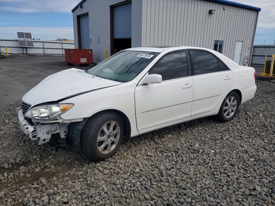 56613876 :رقم المزاد ، JTDBF30K250163198 vin ، 2005 Toyota Camry مزاد بيع