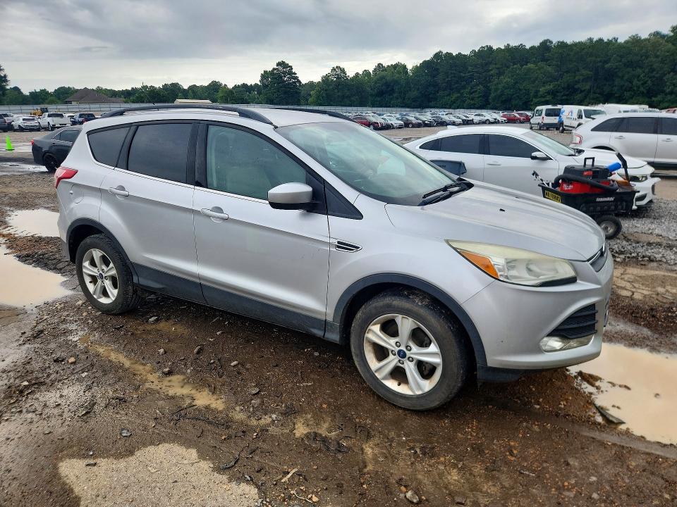 2014 Ford Escape მანქანა იყიდება აუქციონზე, vin: 1FMCU0GX9EUC49509, აუქციონის ნომერი: 58555656