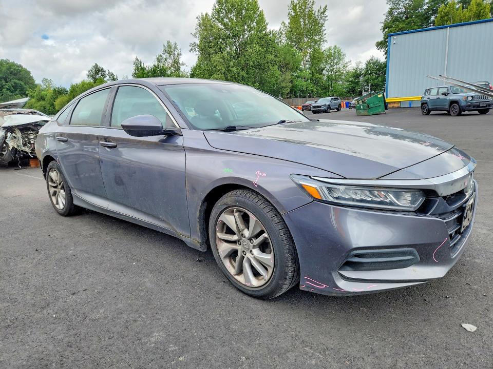 59089066 :رقم المزاد ، 1HGCV1F18JA031210 vin ، 2018 Honda Accord مزاد بيع