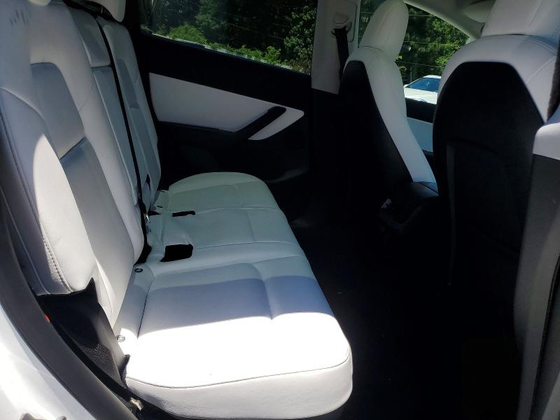 55702096 :رقم المزاد ، 7SAYGDEE7NF327839 vin ، 2022 Tesla Model Y مزاد بيع