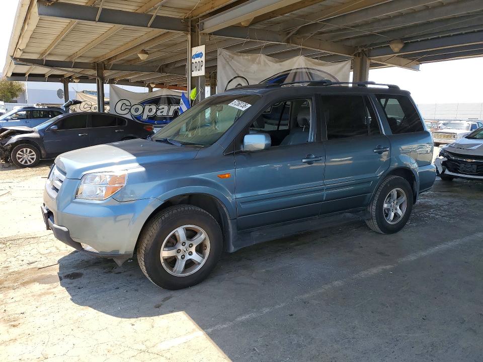 57268136 :رقم المزاد ، 5FNYF18788B034760 vin ، 2008 Honda Pilot مزاد بيع