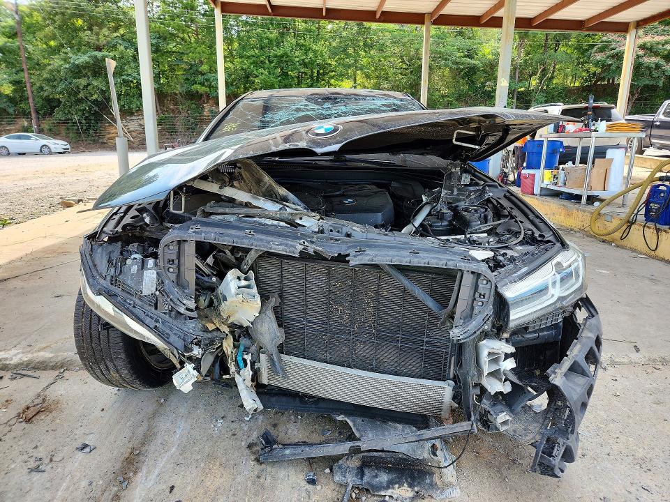 58553706 :رقم المزاد ، WBA13BJ01MCF62337 vin ، 2021 Bmw 530 مزاد بيع
