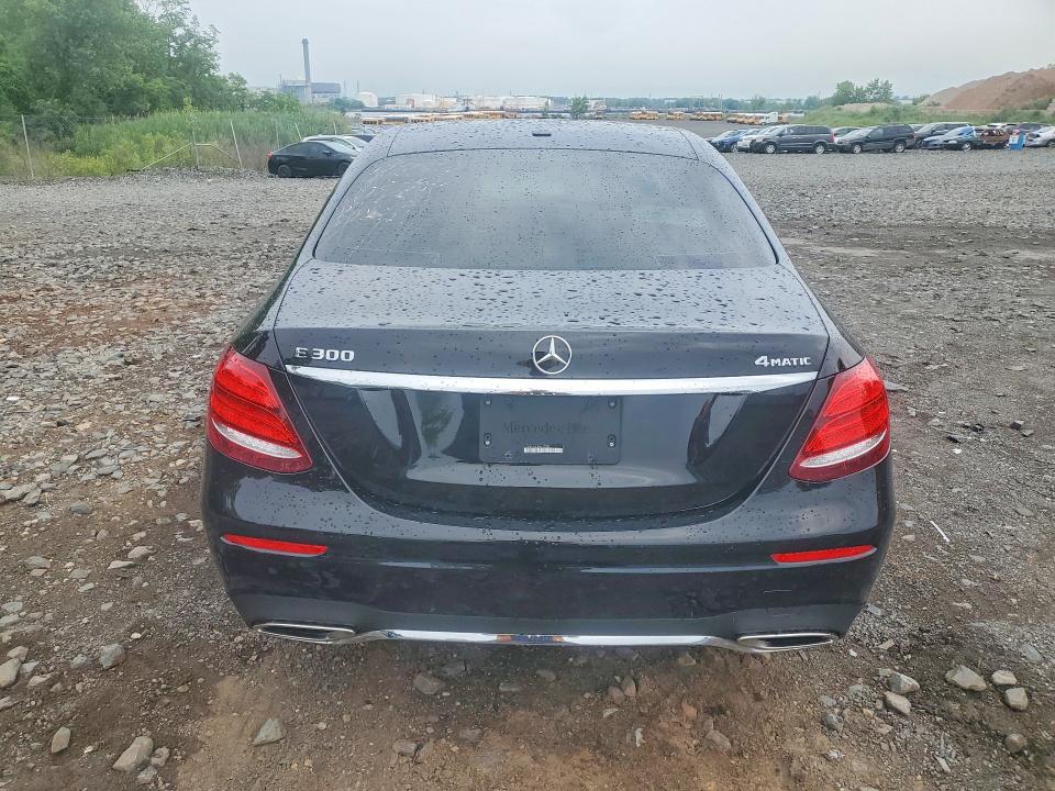 57812066 :رقم المزاد ، WDDZF4KB0KA617395 vin ، 2019 Mercedes-benz E مزاد بيع
