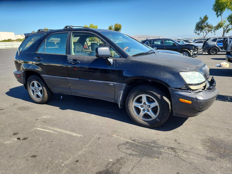 56072106 :رقم المزاد ، JTJGF10U510103127 vin ، 2001 Lexus Rx مزاد بيع