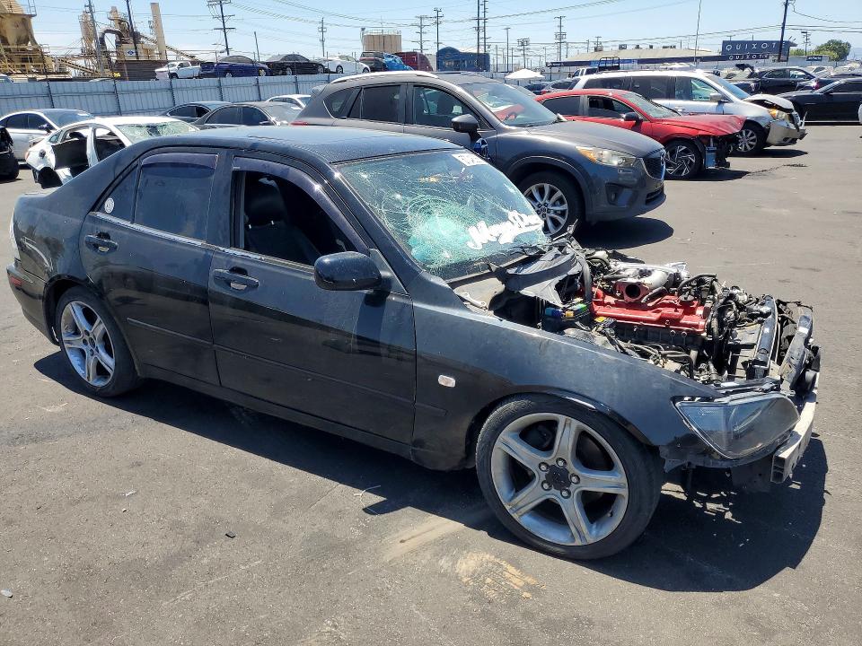 57048366 :رقم المزاد ، JTHBD182110005832 vin ، 2001 Lexus Is مزاد بيع