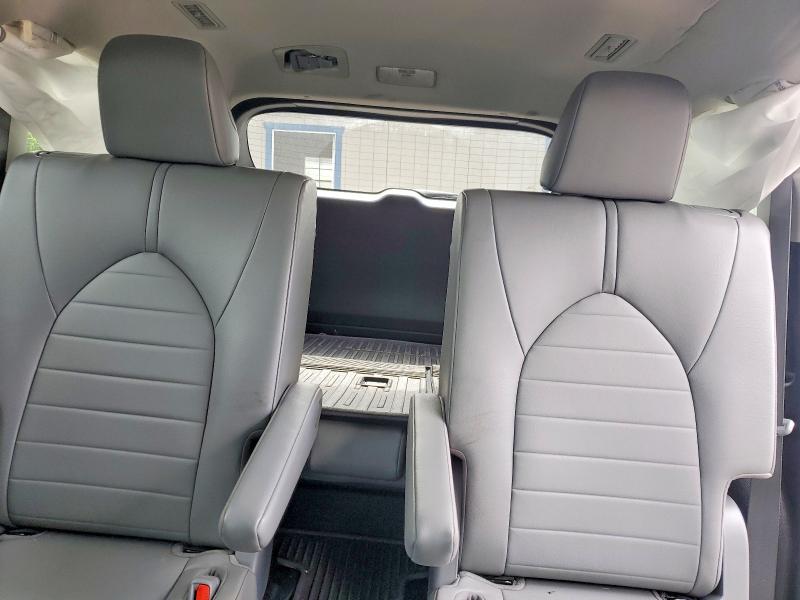 56642656 :رقم المزاد ، 5TDGZRBH6NS586431 vin ، 2022 Toyota Highlander مزاد بيع