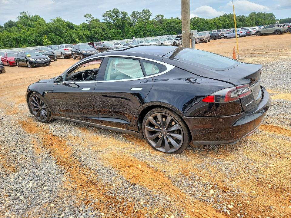 2016 Tesla Model S მანქანა იყიდება აუქციონზე, vin: 5YJSA1E23GF131425, აუქციონის ნომერი: 57414406