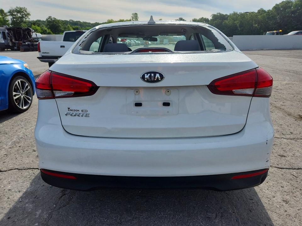 Продажа на аукционе авто 2018 Kia Forte, vin: 3KPFK4A79JE235657, номер лота: 55625306