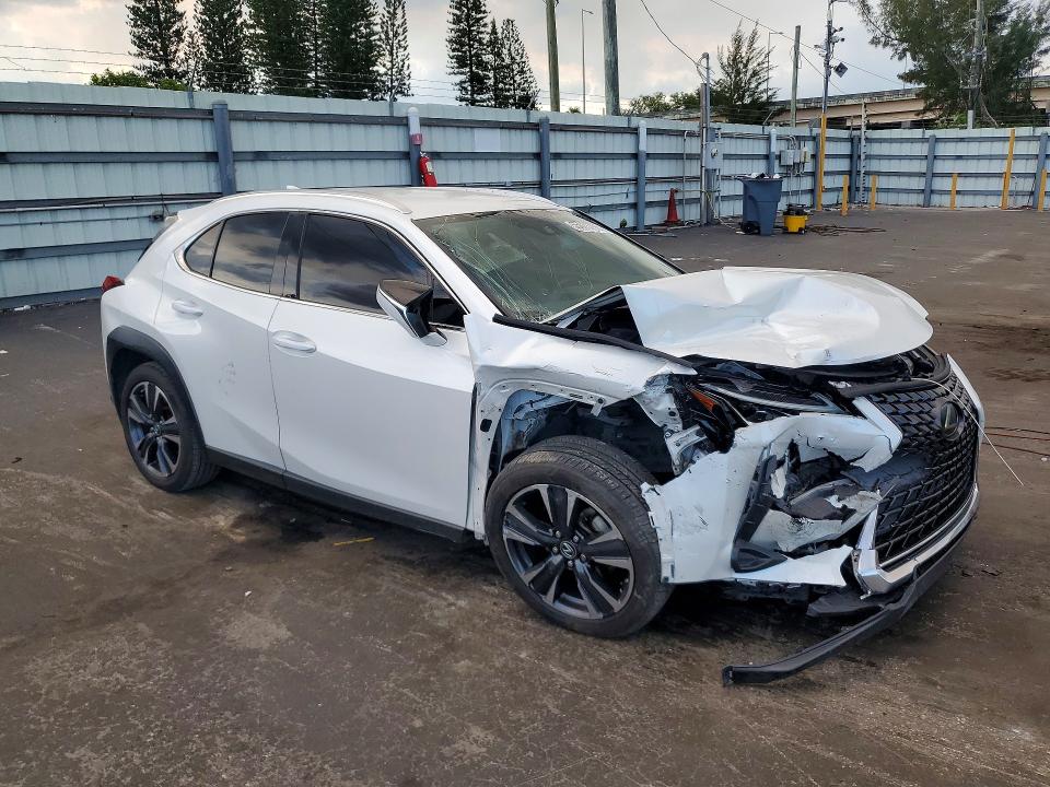 55673756 :رقم المزاد ، JTHX3JBH2M2042869 vin ، 2021 Lexus Ux مزاد بيع
