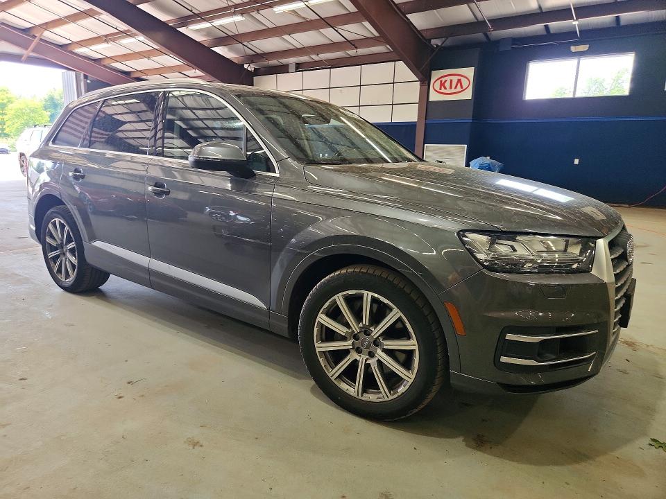 Продаж на аукціоні авто 2018 Audi Q7, vin: WA1VAAF76JD048880, номер лоту: 56344976