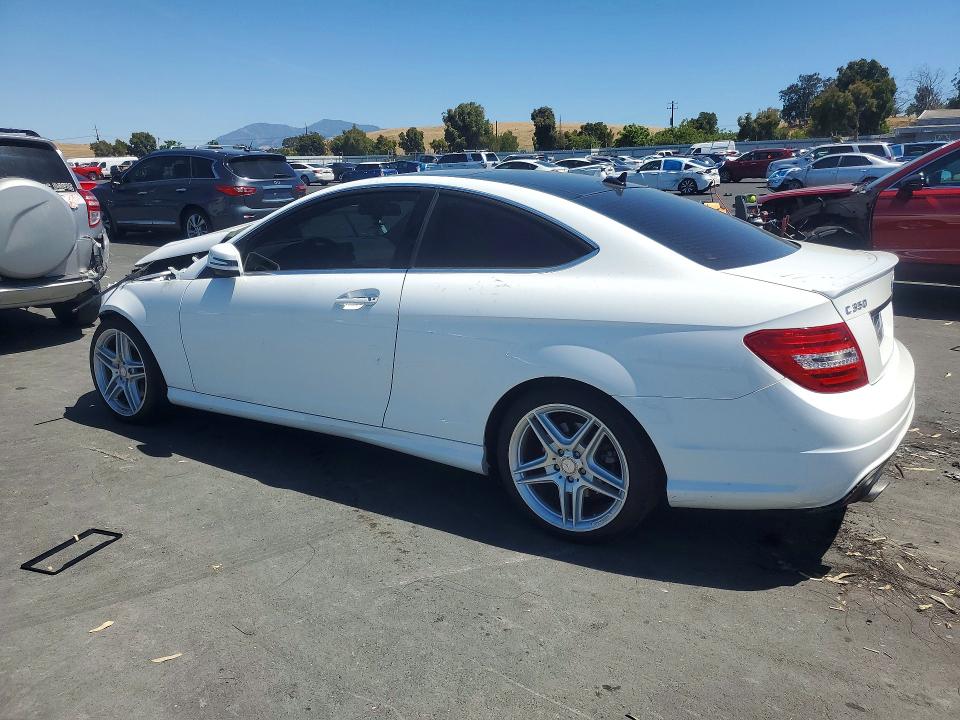 Продажа на аукционе авто 2013 Mercedes-benz C, vin: WDDGJ5HB4DF951776, номер лота: 56181606