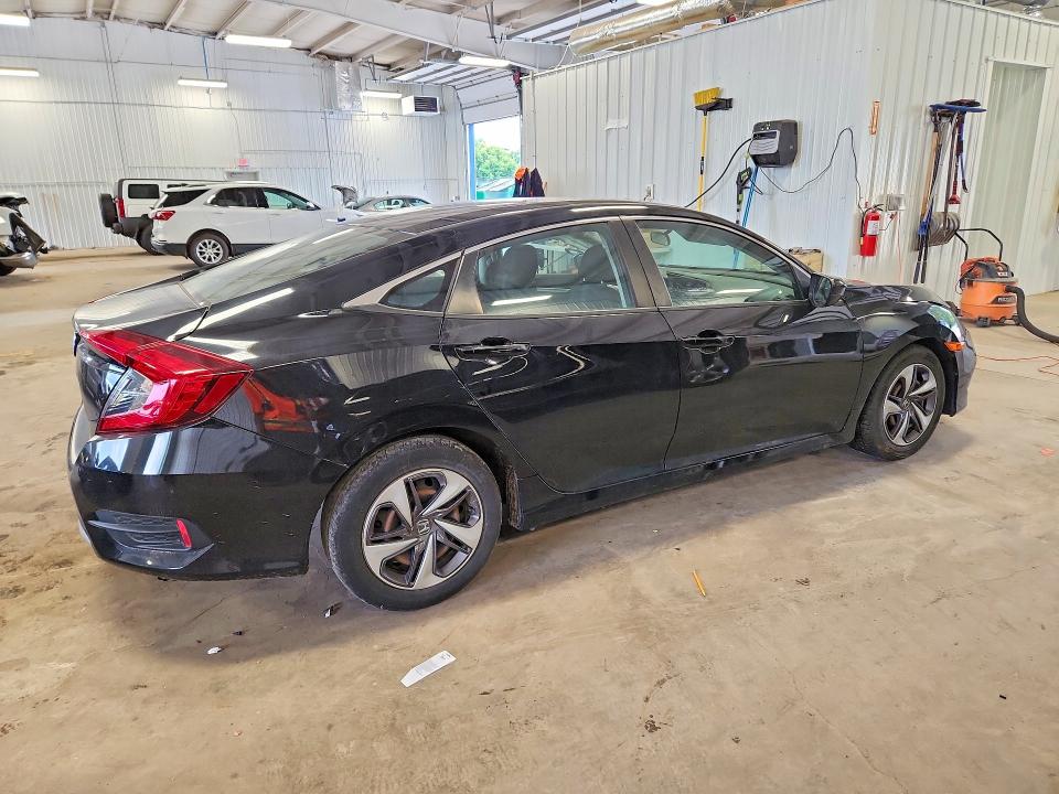 Продажа на аукционе авто 2019 Honda Civic, vin: 19XFC2F66KE031319, номер лота: 57813296