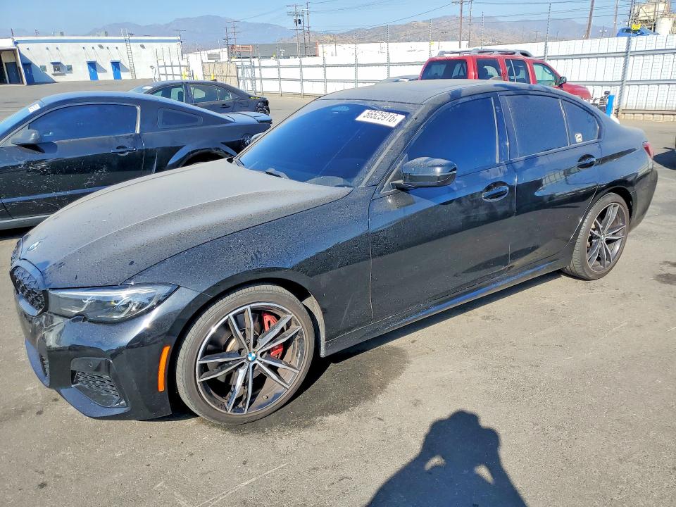 56525916 :رقم المزاد ، 3MW5U7J02N8C22972 vin ، 2022 Bmw M340i مزاد بيع
