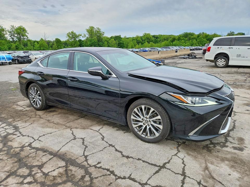 Продажа на аукционе авто 2019 Lexus Es, vin: 58ABZ1B15KU049513, номер лота: 58573926