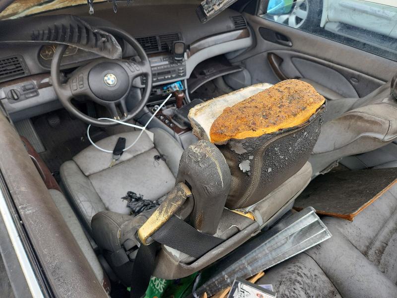 58280056 :رقم المزاد ، WBABS53451EV85836 vin ، 2001 Bmw 330 مزاد بيع