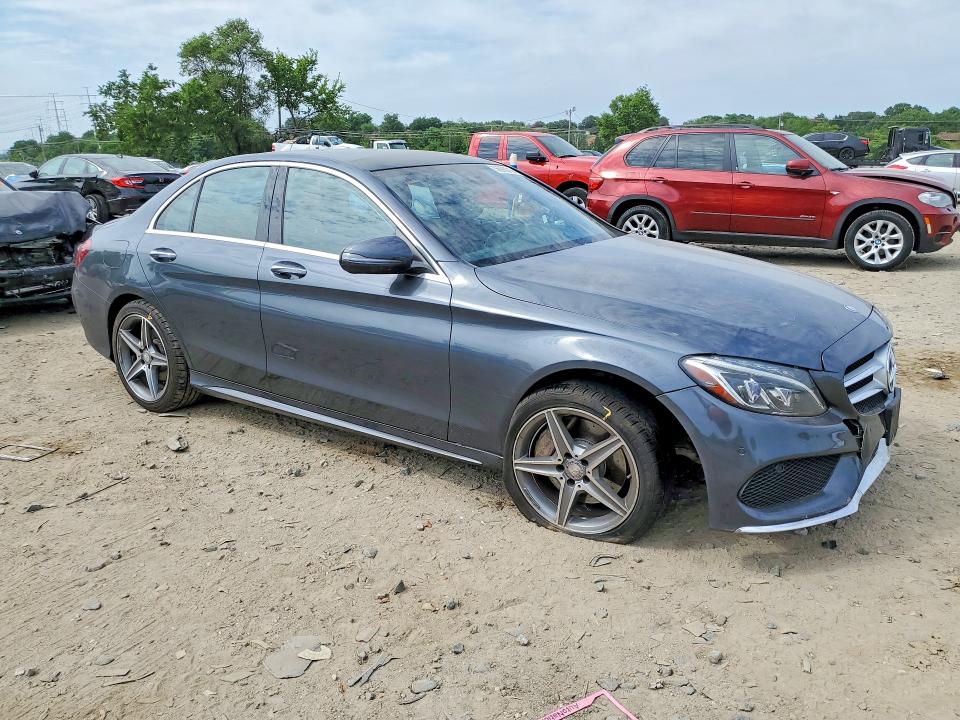 56890216 :رقم المزاد ، 55SWF4KB2GU097601 vin ، 2016 Mercedes-benz C مزاد بيع