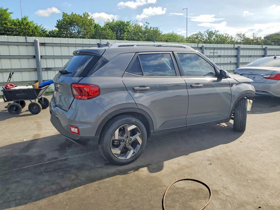 57057836 :رقم المزاد ، KMHRC8A34MU101915 vin ، 2021 Hyundai Venue مزاد بيع