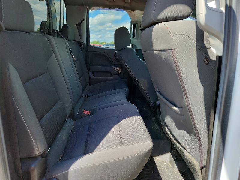 57724056 :رقم المزاد ، 1GT22SEG7JZ252782 vin ، 2018 Gmc Sierra مزاد بيع