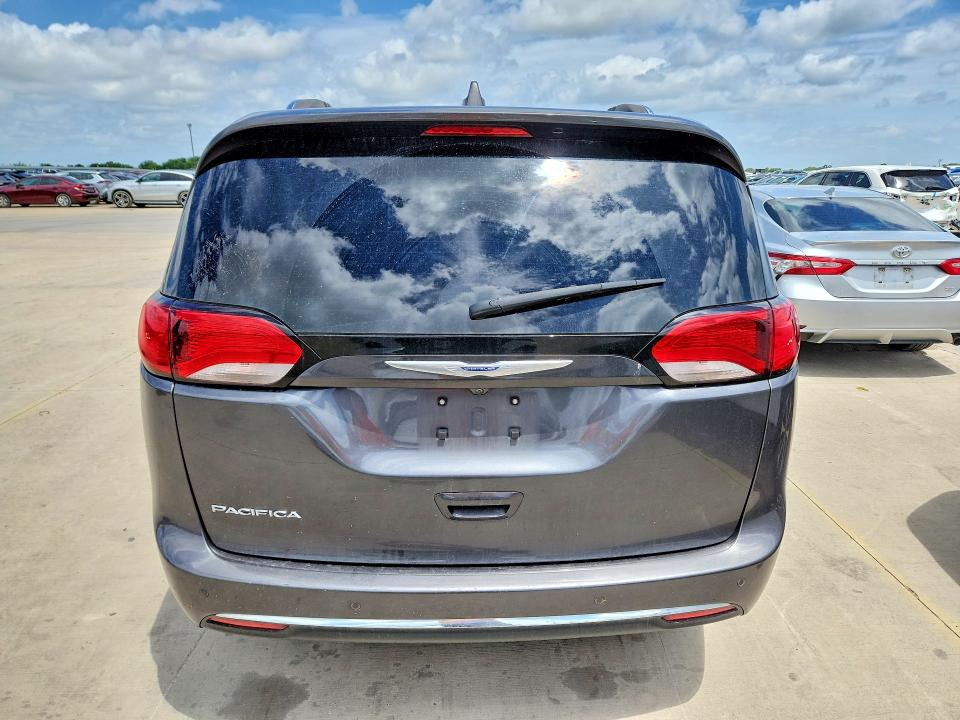 56699256 :رقم المزاد ، 2C4RC1EG4LR104396 vin ، 2020 Chrysler Pacifica مزاد بيع
