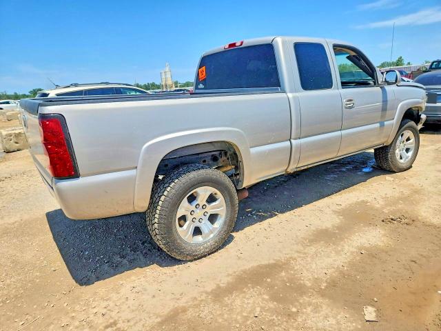 Продажа на аукционе авто 2004 Chevrolet Silverado, vin: 2GCEK19T941194945, номер лота: 55864916