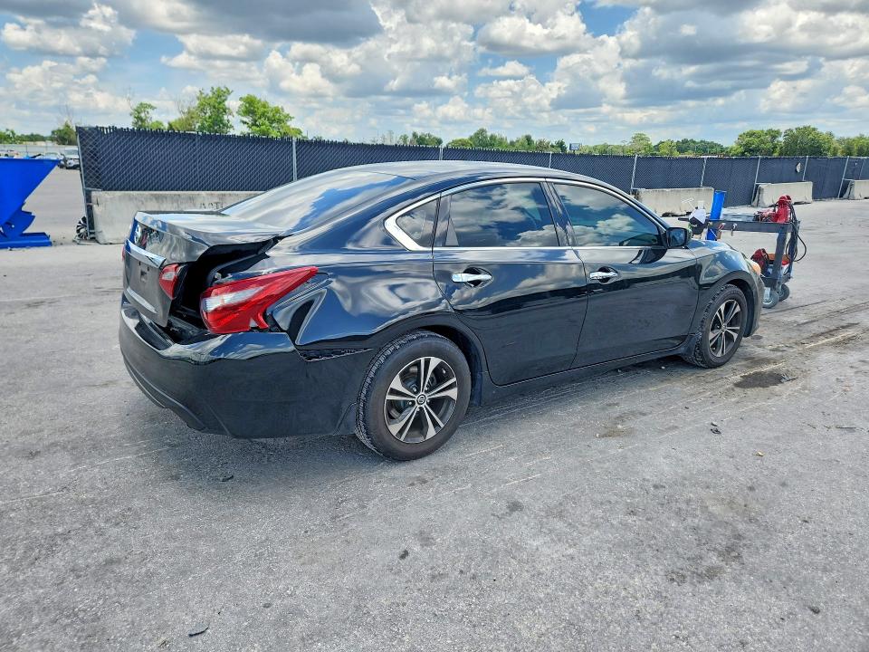 57464936 :رقم المزاد ، 1N4AL3AP7JC178292 vin ، 2018 Nissan Altima مزاد بيع