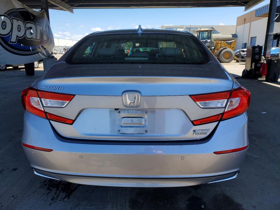 Продаж на аукціоні авто 2018 Honda Accord, vin: 1HGCV3F92JA016820, номер лоту: 56709996
