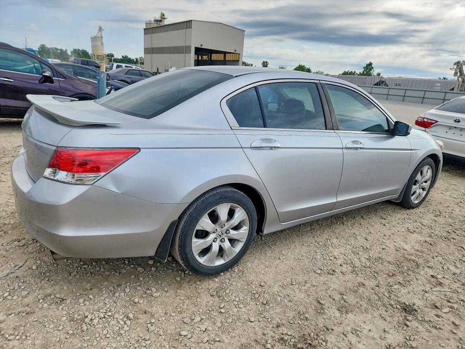 2008 Honda Accord მანქანა იყიდება აუქციონზე, vin: 1HGCP26708A090346, აუქციონის ნომერი: 55818766