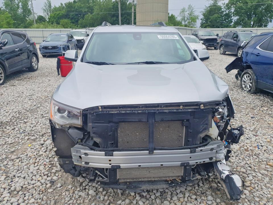 56064286 :رقم المزاد ، 1GKKNXLS1JZ159871 vin ، 2018 Gmc Acadia مزاد بيع
