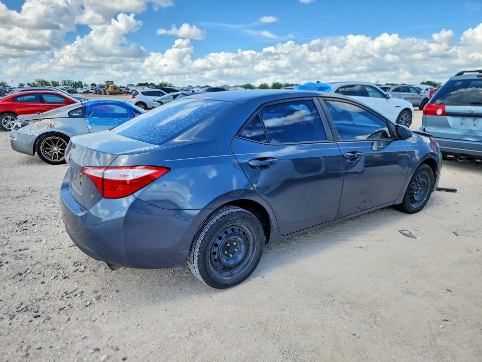 57035426 :رقم المزاد ، 5YFBURHE2FP252347 vin ، 2015 Toyota Corolla مزاد بيع