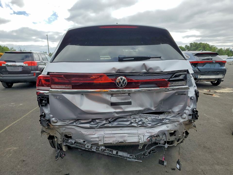 2024 Volkswagen Atlas მანქანა იყიდება აუქციონზე, vin: 1V2FR2CA8RC582570, აუქციონის ნომერი: 55457086