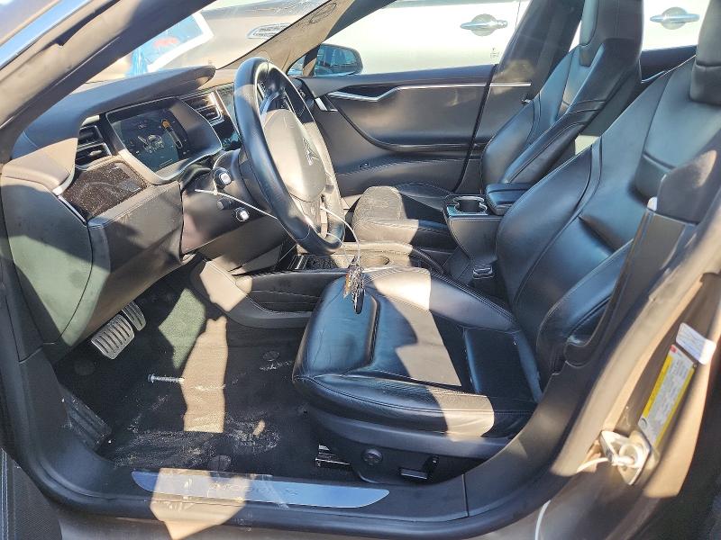 2015 Tesla Model S მანქანა იყიდება აუქციონზე, vin: 5YJSA1H49FF095882, აუქციონის ნომერი: 53952166