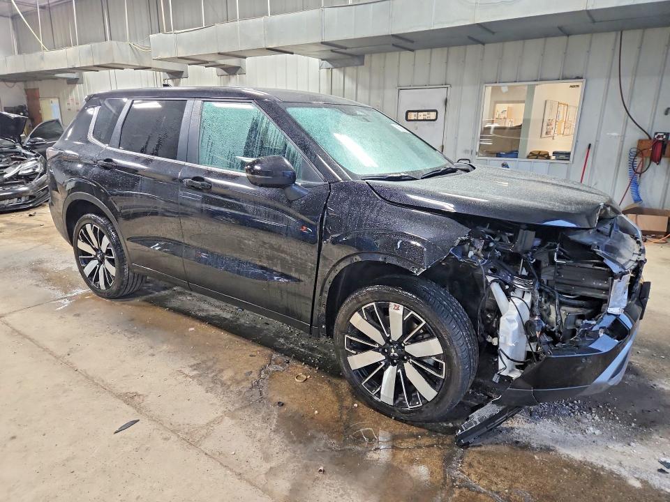 56233016 :رقم المزاد ، JA4J3VA88SZ020423 vin ، 2025 Mitsubishi Outlander مزاد بيع