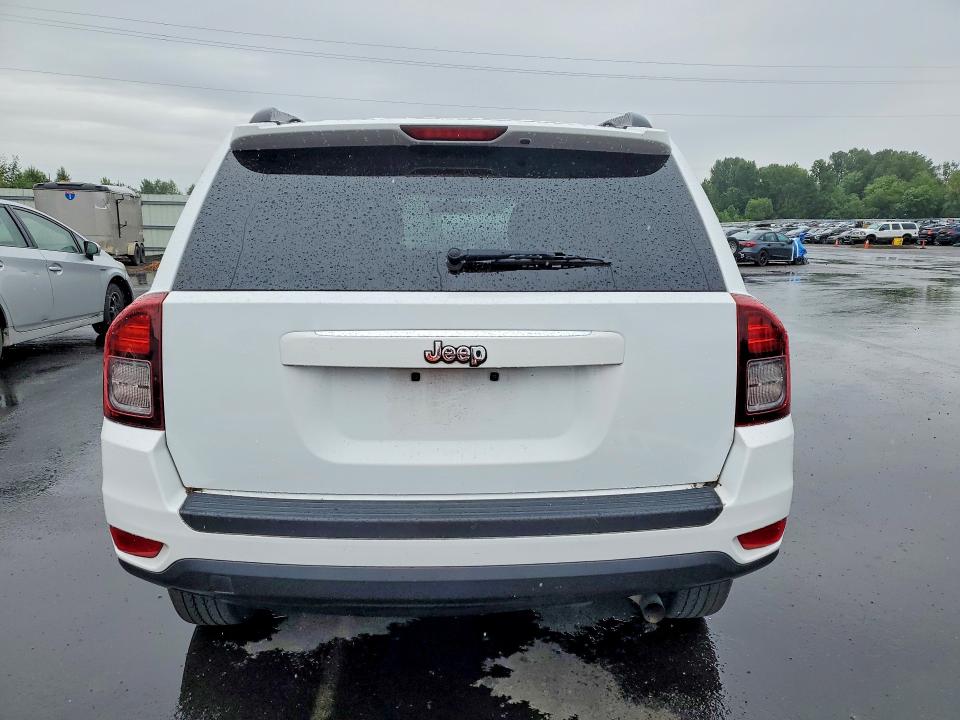 56454196 :رقم المزاد ، 1C4NJCBA6FD397015 vin ، 2015 Jeep Compass مزاد بيع