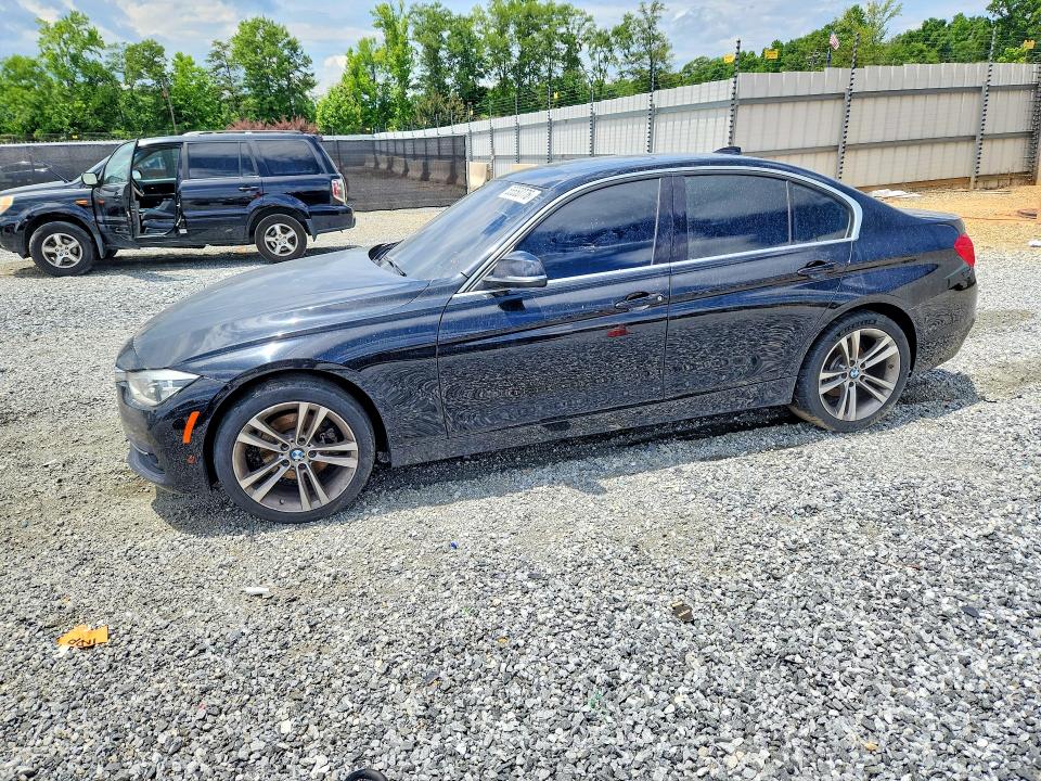 55550776 :رقم المزاد ، WBA8B9G54HNU50975 vin ، 2017 Bmw 330 مزاد بيع