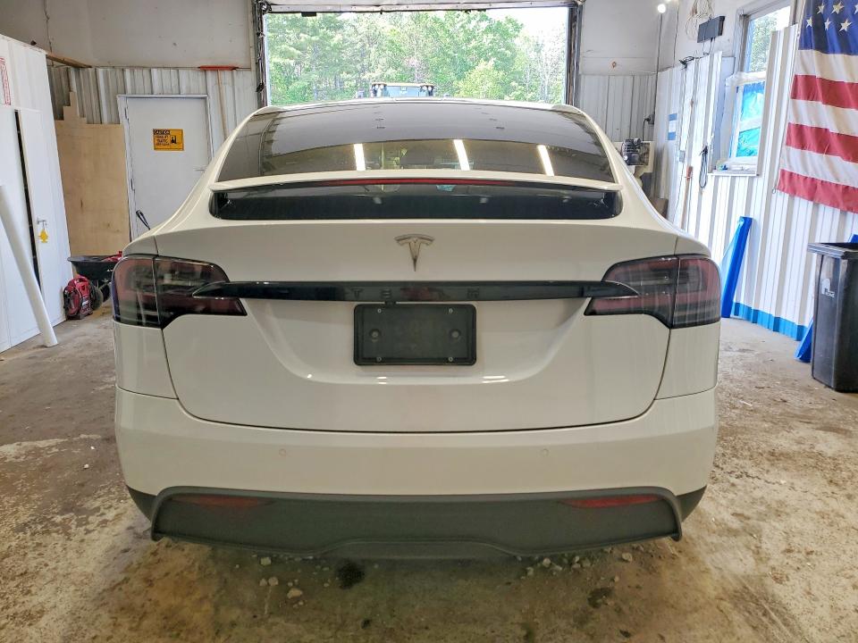 2022 Tesla Model X მანქანა იყიდება აუქციონზე, vin: 7SAXCDE59NF343581, აუქციონის ნომერი: 56545636