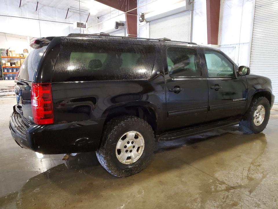 2011 Chev Suburban მანქანა იყიდება აუქციონზე, vin: 1GNSKJE33BR385653, აუქციონის ნომერი: 56816406