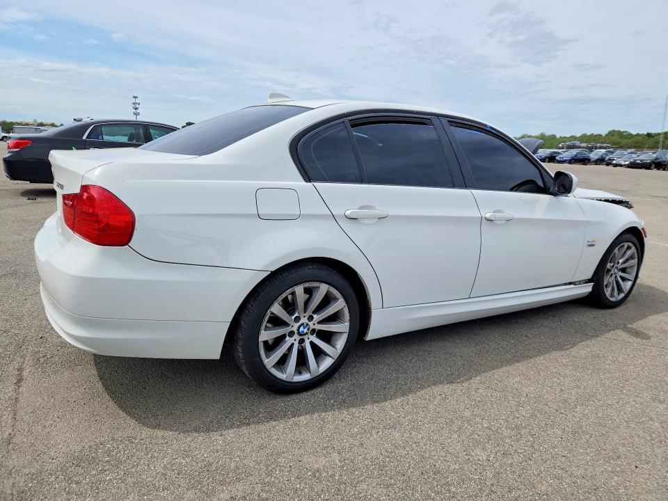 2011 Bmw 328 მანქანა იყიდება აუქციონზე, vin: WBAPK5G57BNN24630, აუქციონის ნომერი: 57684116