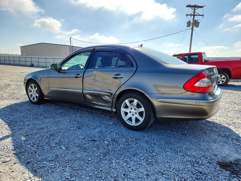 2008 Mercedes-benz E მანქანა იყიდება აუქციონზე, vin: WDBUF22X38B246898, აუქციონის ნომერი: 57806736