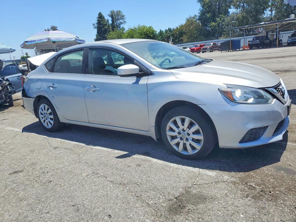 Продажа на аукционе авто 2017 Nissan Sentra, vin: 3N1AB7AP5HY347251, номер лота: 57583996
