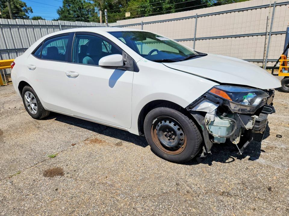 56316776 :رقم المزاد ، 5YFBURHE0FP340717 vin ، 2015 Toyota Corolla مزاد بيع