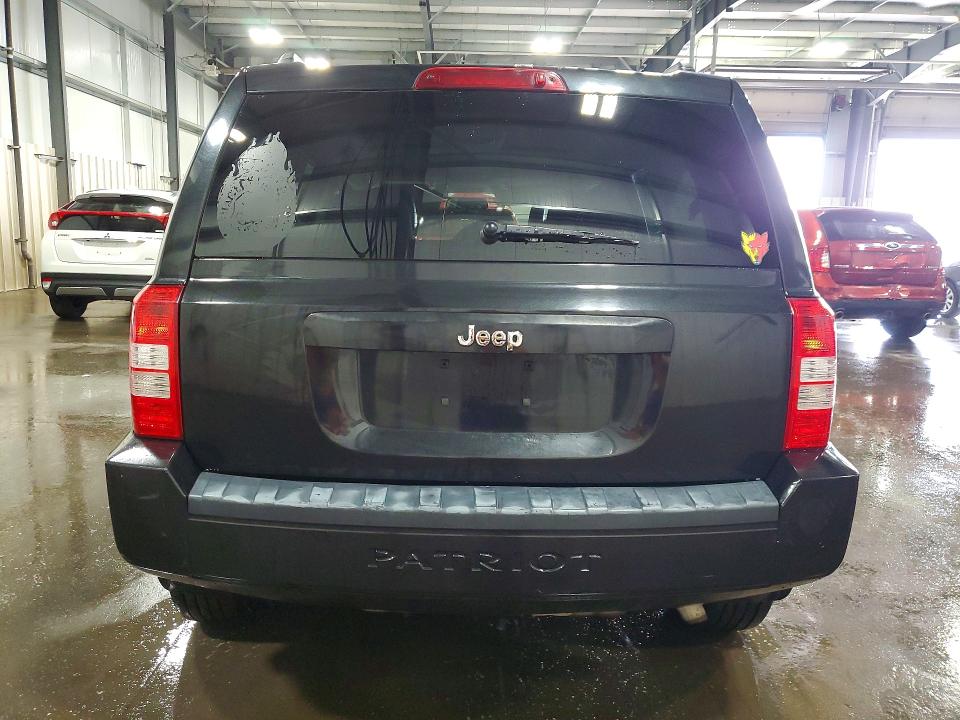 56833406 :رقم المزاد ، 1J8FT28W38D777131 vin ، 2008 Jeep Patriot مزاد بيع
