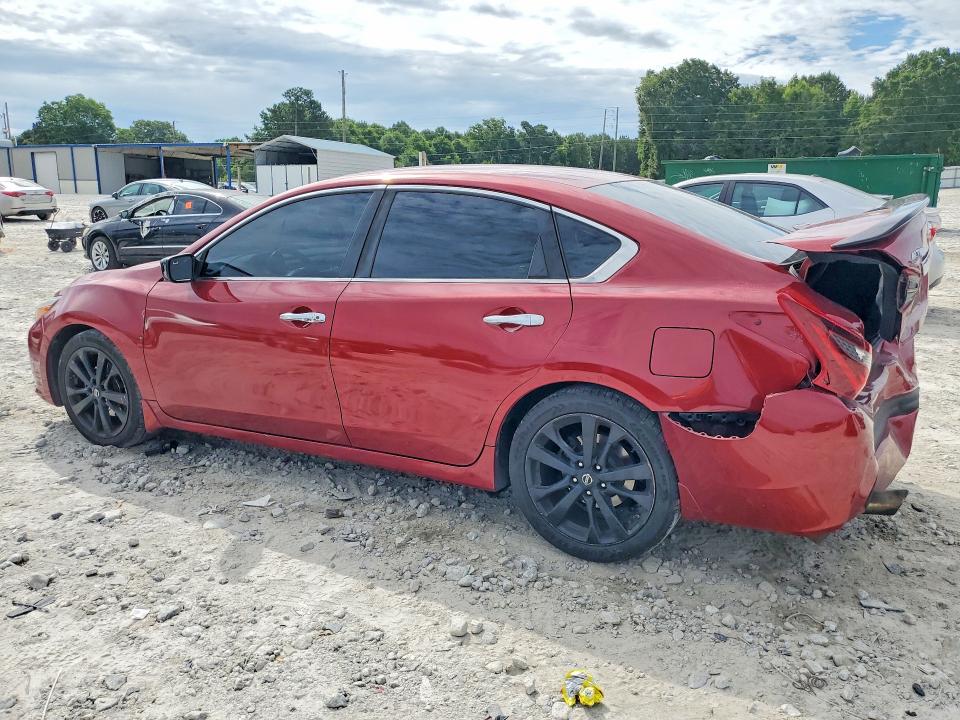 2017 Nissan Altima მანქანა იყიდება აუქციონზე, vin: 1N4AL3AP9HC190633, აუქციონის ნომერი: 56477076